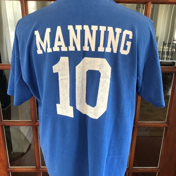 eli manning tee shirt